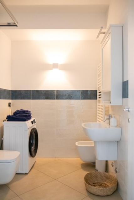 Apartmán Grande Monolocale Con Parcheggio Interrato Incluso Janov Exteriér fotografie