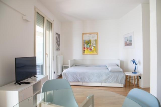 Apartmán Grande Monolocale Con Parcheggio Interrato Incluso Janov Exteriér fotografie