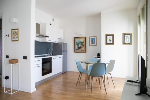 Apartmán Grande Monolocale Con Parcheggio Interrato Incluso Janov Exteriér fotografie